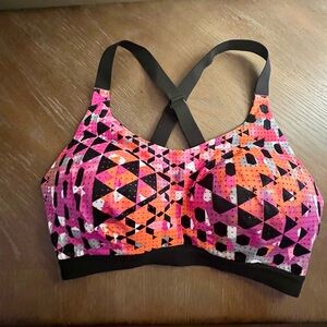 Victoria's Secret Sport The Player Geometric Print Racerback Sports Bra 32 DD